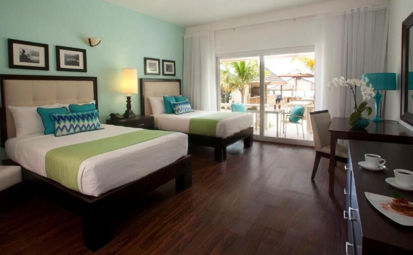 اتاق لوکس با چشم‌انداز دریا, Sandy Haven Resort