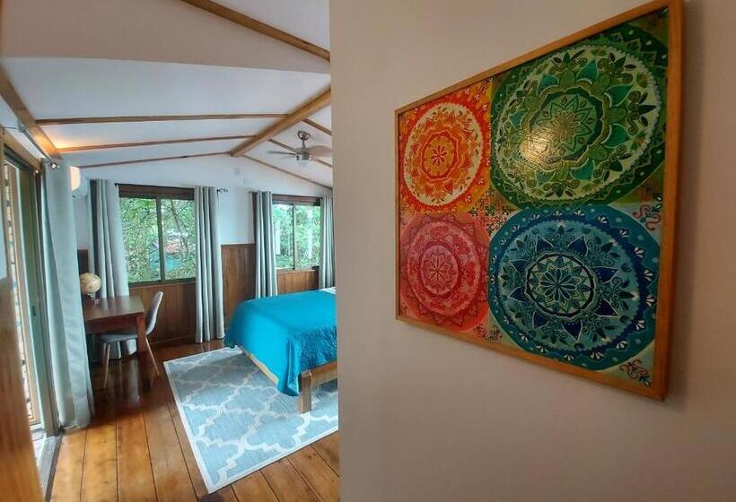 غرفة قياسية مطلّة علي البحر, The Sunsetter Bed & Breakfast