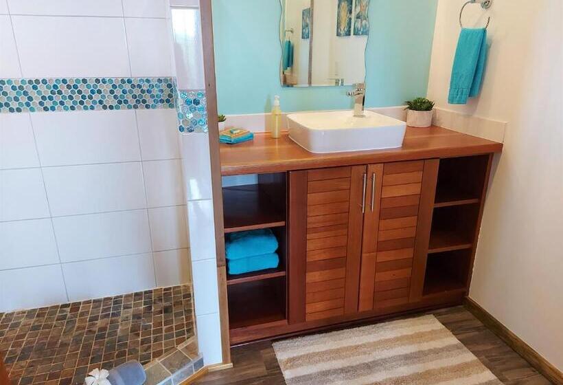 جناح سرير كينج, The Sunsetter Bed & Breakfast