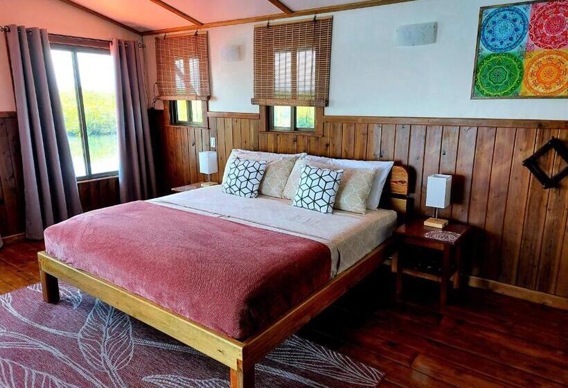 جناح سرير كينج, The Sunsetter Bed & Breakfast