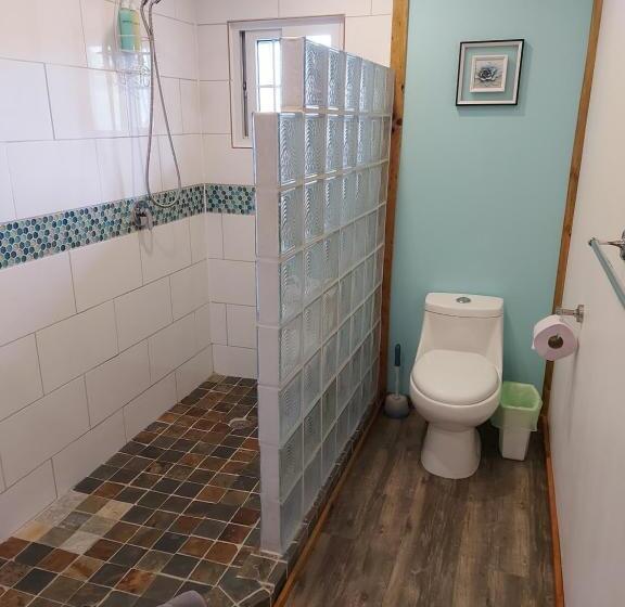 غرفة قياسية مطلّة علي البحر, The Sunsetter Bed & Breakfast