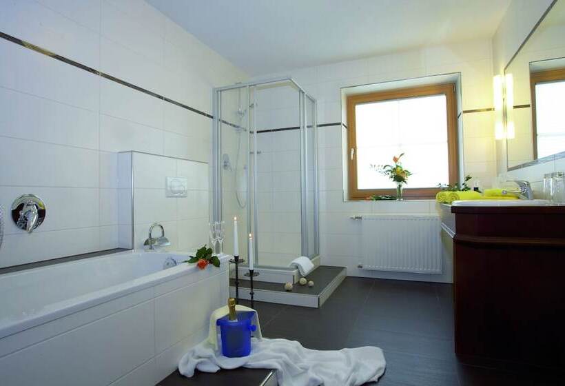 Номер Стандарт Трехместный, Alpenhotel Ernberg