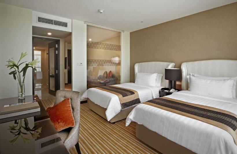 استودیوی استاندارد, Hatten Hotel Melaka