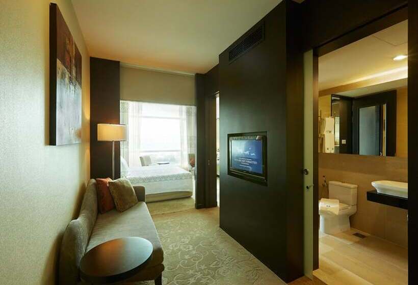 سوییت لوکس, Hatten Hotel Melaka