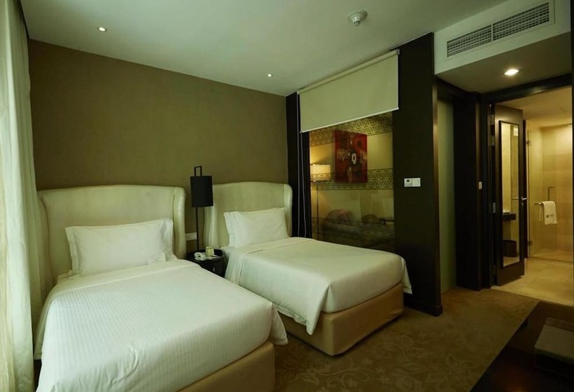 استودیوی استاندارد, Hatten Hotel Melaka