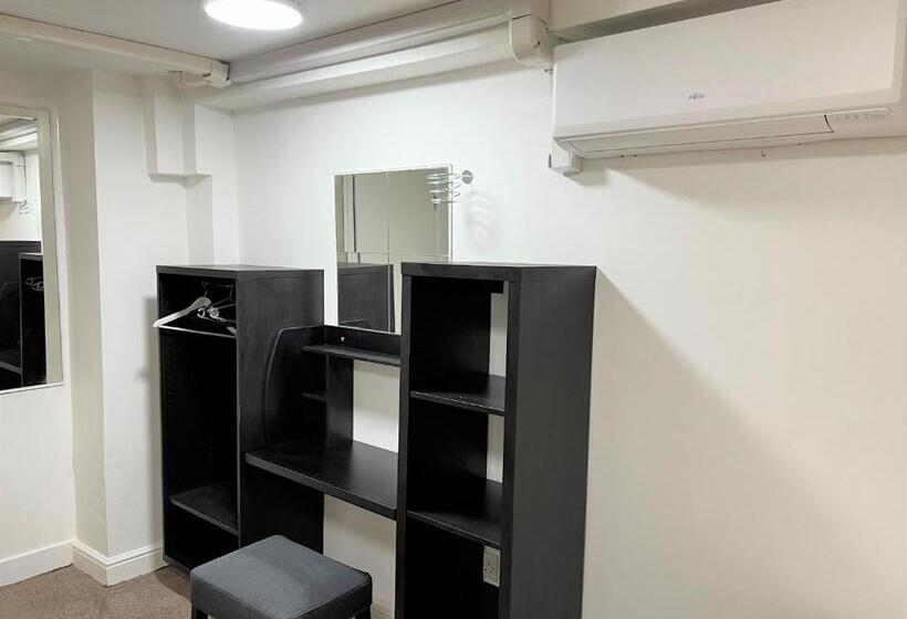 Четырехместный Номер Стандарт, Plaza London