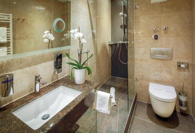 Номер Стандарт, Tiptop Hotel Burgschmiet Garni