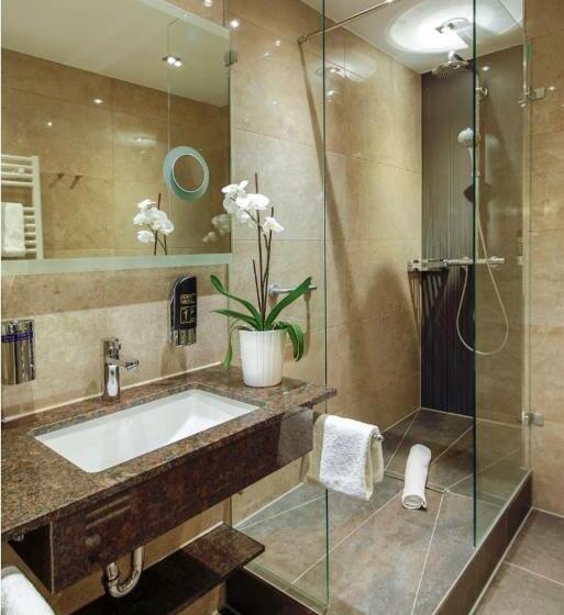 Номер Стандарт, Tiptop Hotel Burgschmiet Garni