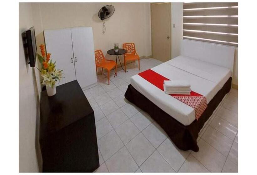 اتاق لوکس, Oyo 840 Orangenest Apartelle