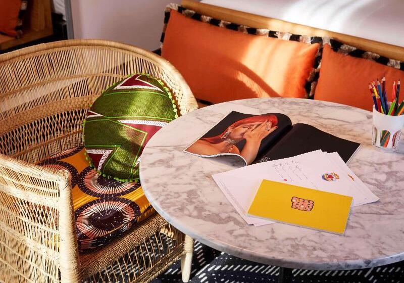 اتاق لوکس, Oyo 840 Orangenest Apartelle