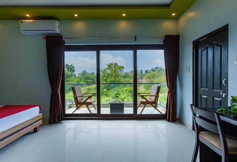 带阳台的豪华间, Om Shanti Residence