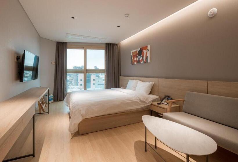 اتاق استاندارد, Chestertons Sokcho
