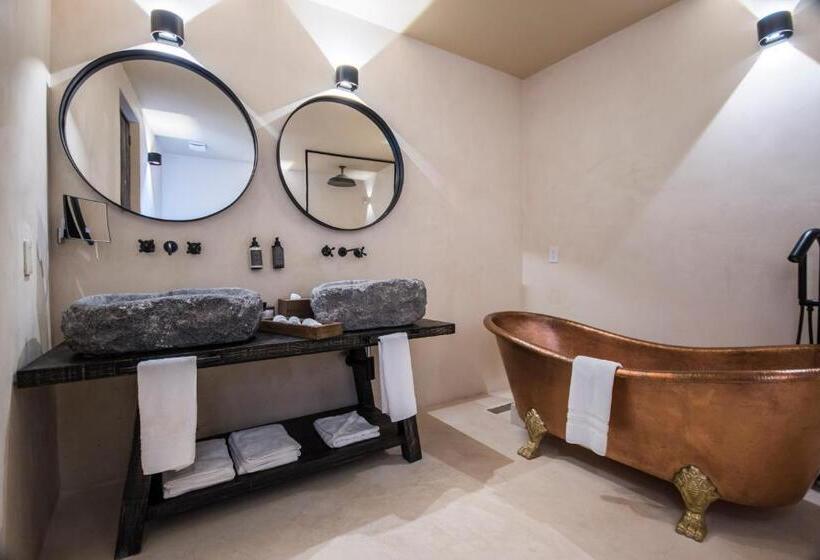 سوییت لوکس, Amatte San Miguel De Allende