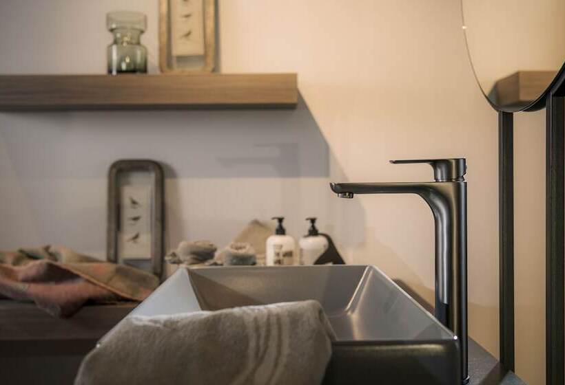 Номер Deluxe, Coolnest