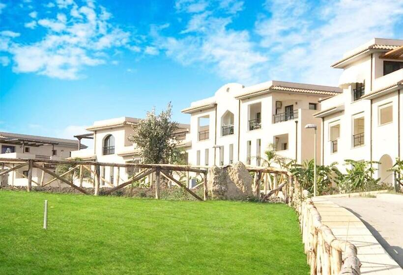 آپارتمان 1 خوابه, Le Castella Resort & Beach