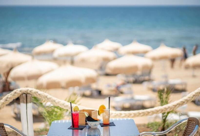 آپارتمان 1 خوابه, Le Castella Resort & Beach