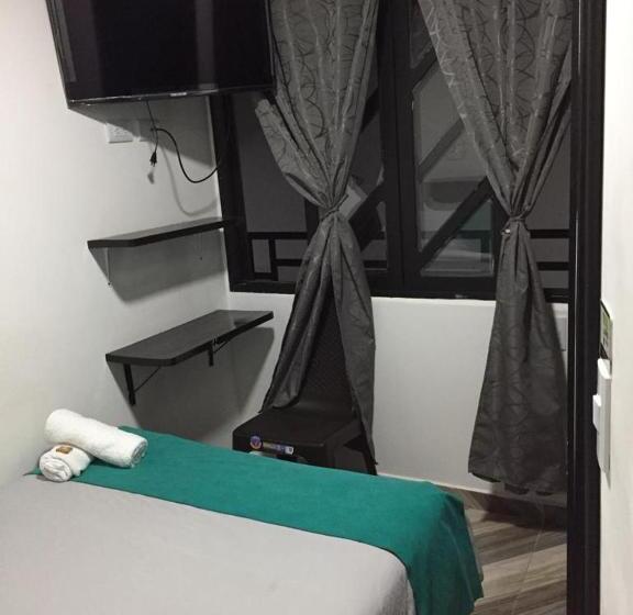 اتاق اکونومی, Samai