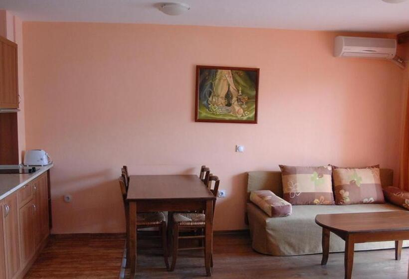 آپارتمان 1 خوابه با بالکن, Condo Hotel Valentina