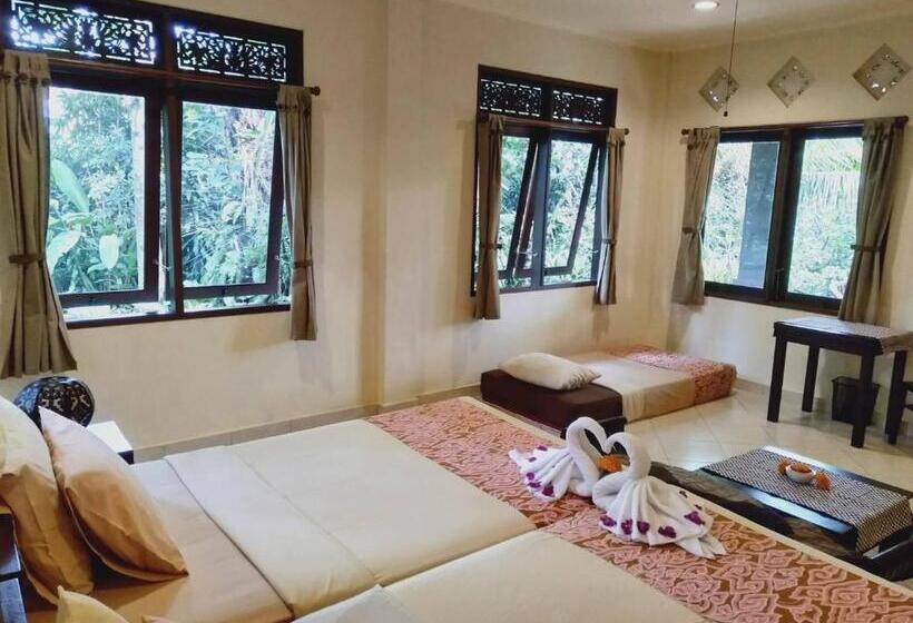 Номер Superior Вид на Сад, Prasanti Bed & Breakfast