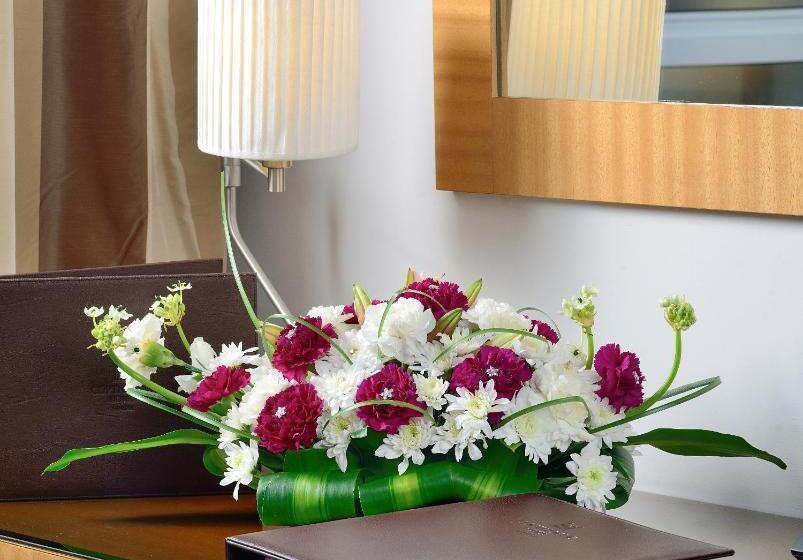 Номер Deluxe Вид на Город, Copthorne Hotel Sharjah