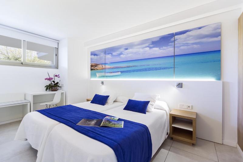 Люкс, Executive Hotel Paris Gennevilliers