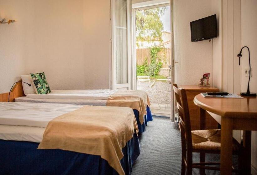 Номер Стандарт, Hôtel Du Soleil