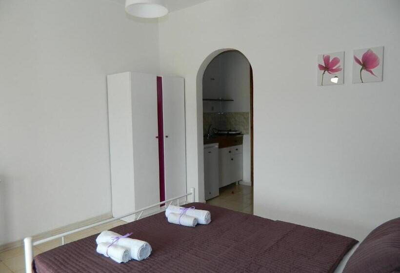 استودیوی استاندارد, Roseberry Studios
