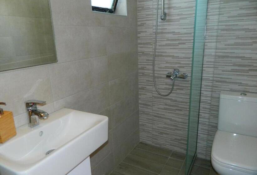 استودیوی استاندارد, Roseberry Studios