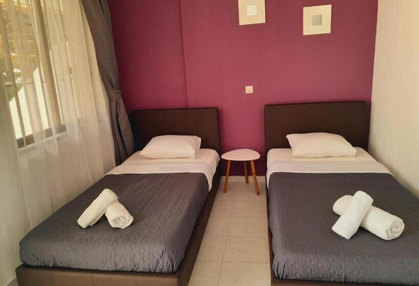 استودیوی استاندارد, Roseberry Studios