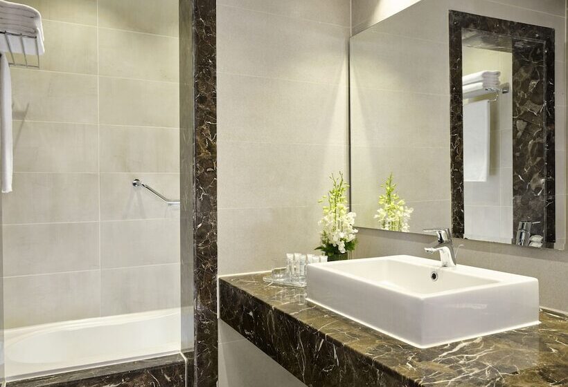 Standard swim-up room, Coral Sea Holiday Resort And Aqua Park