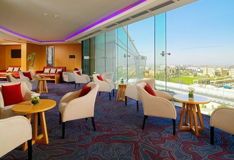 Номер Клуб, Le Méridien Cairo Airport