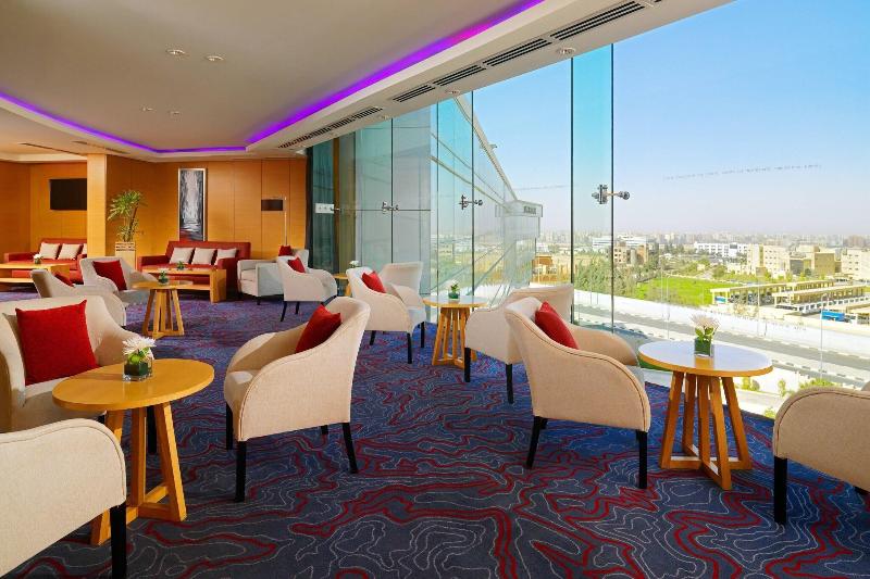 Номер Клуб, Le Méridien Cairo Airport