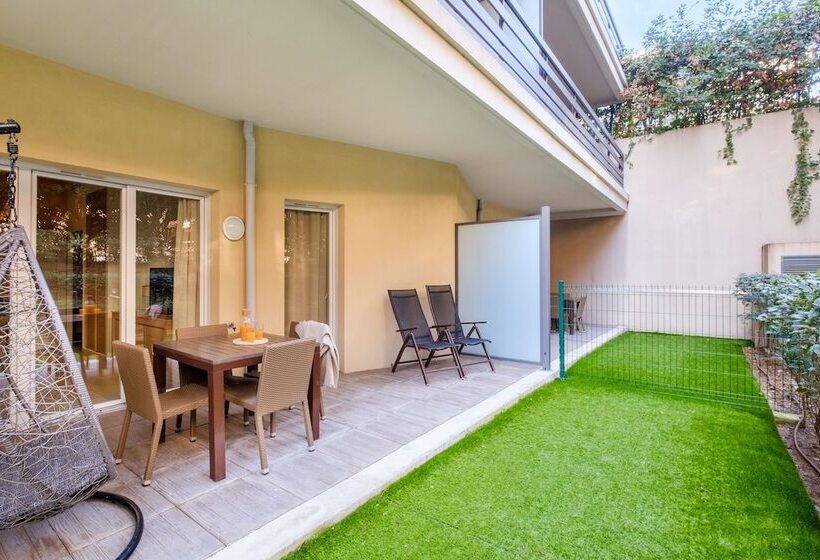 Апартаменты 2 Спальни с Балконом, Residence Pierre & Vacances Premium Julia Augusta