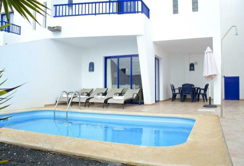 Вилла 3 Спальни с Бассейном, Villas Puerto Rubicon