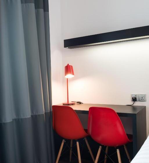 Номер Стандарт, Tune Hotel Klia   Klia2