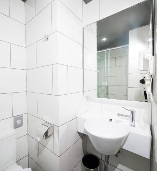 Четырехместный Номер Стандарт, Tune Hotel Klia   Klia2