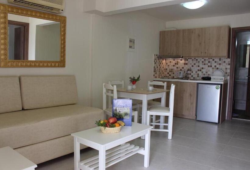 Апартаменты 1 Спальня, Kristi Apartments
