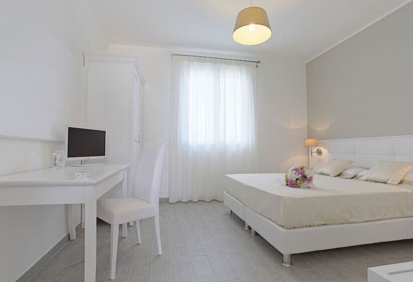 Трехместный Номер Superior, Scala Dei Turchi Resort
