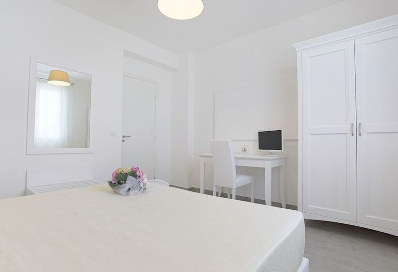Трехместный Номер Superior, Scala Dei Turchi Resort
