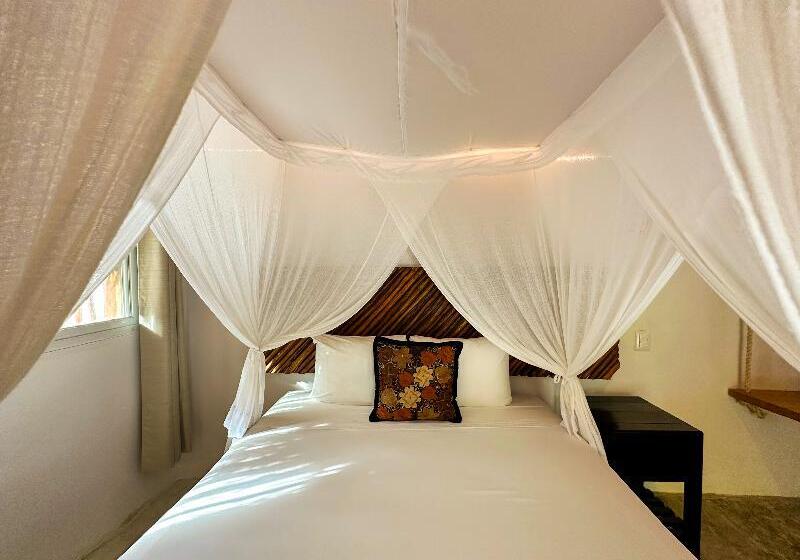 Quarto Estandar, Alito Tulum