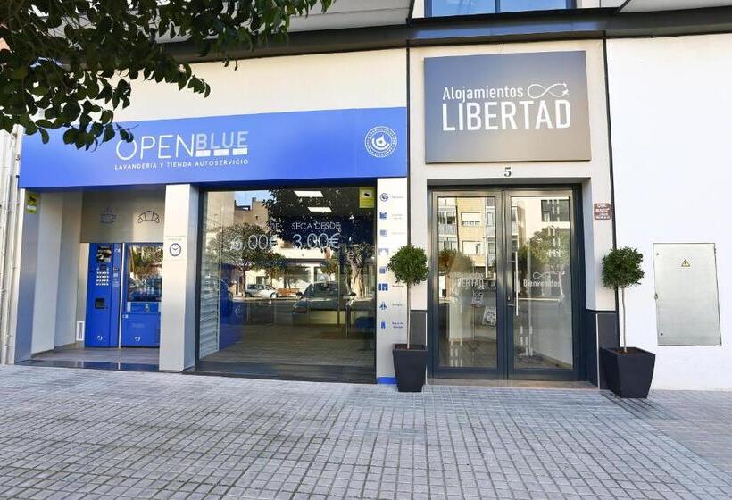 Апартаменты 1 Спальня с Террасой, Alojamientos Libertad