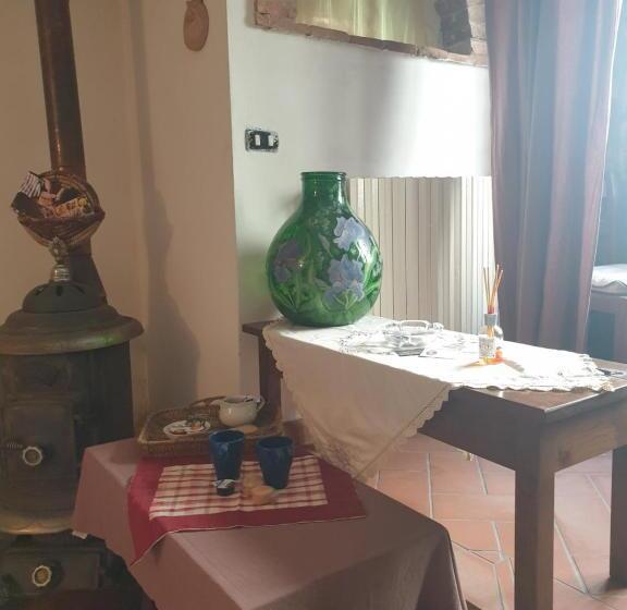اتاق استاندارد, Helga S House  Una Finestra Sul Borgo