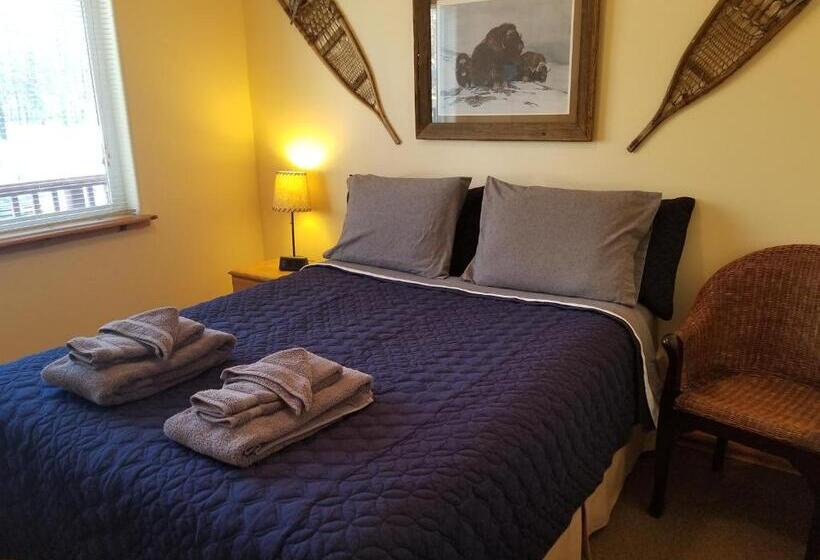 اتاق استاندارد با سرویس بهداشتی مشترک, Talkeetna Hideaway