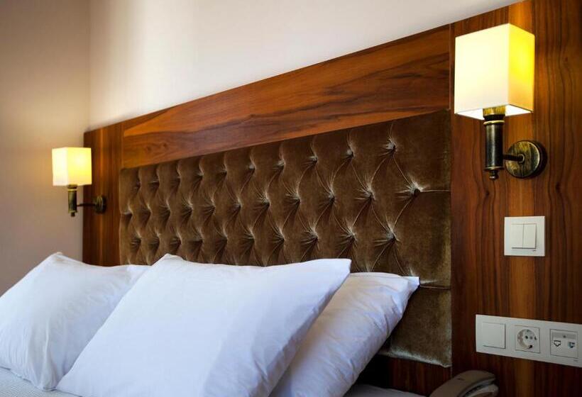 Номер Deluxe с Террасой, Montana
