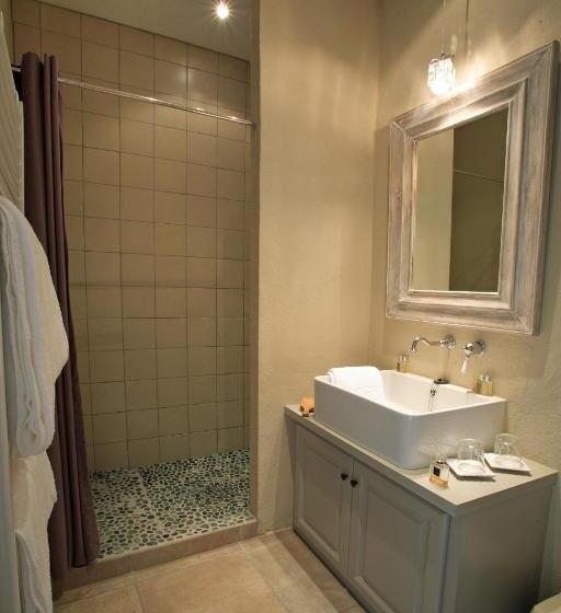 إستوديو قياسى مزودة بتراس, Le Couvent D Hérépian   Hôtel & Spa