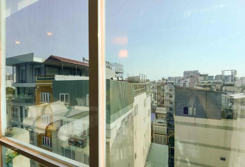 اتاق استاندارد سه نفره, Saigonciti