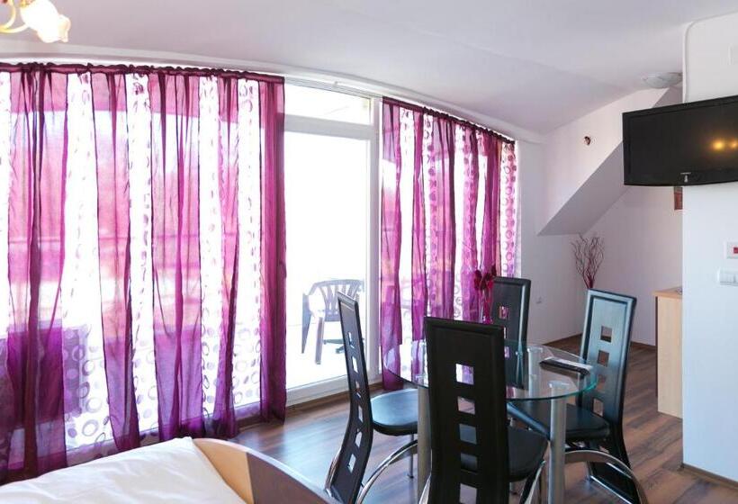 디럭스 룸, Guest Rooms Tivona