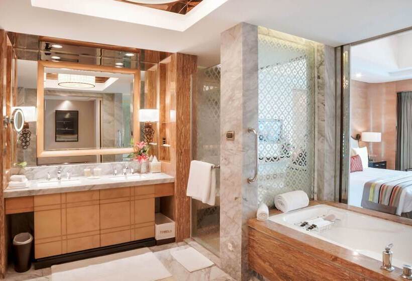 Номер Клуб, Itc Grand Chola, A Luxury Collection Hotel, Chennai