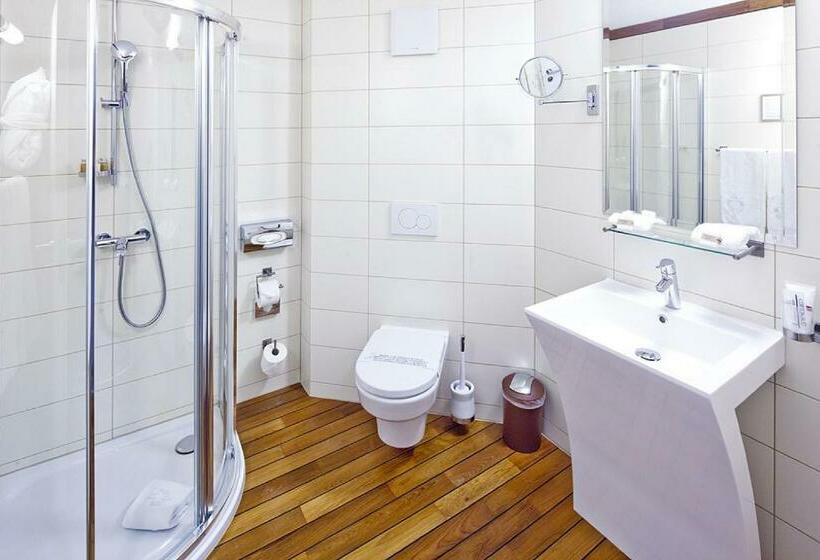 اتاق استاندارد, Mercure Fribourg Centre Remparts