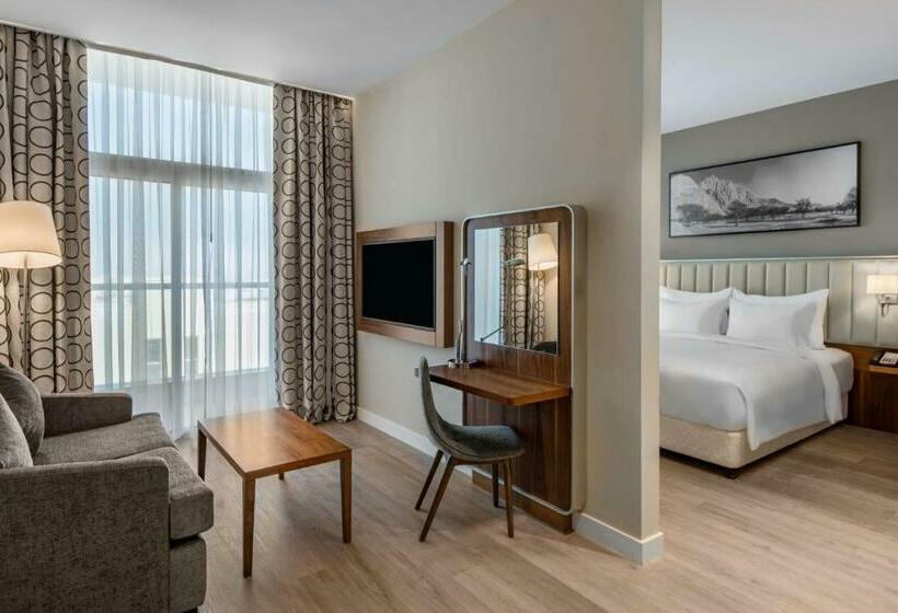 바다 전망 스위트, Radisson Resort Ras Al Khaimah Marjan Island